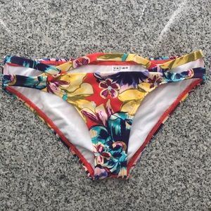 UO Strappy Hipster Bikini Bottom